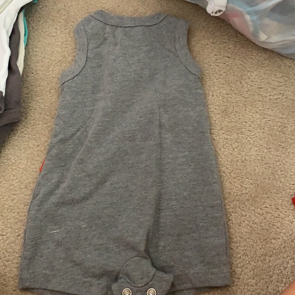 Man of the house button up one piece (0-3 months) - Picture 2 of 2